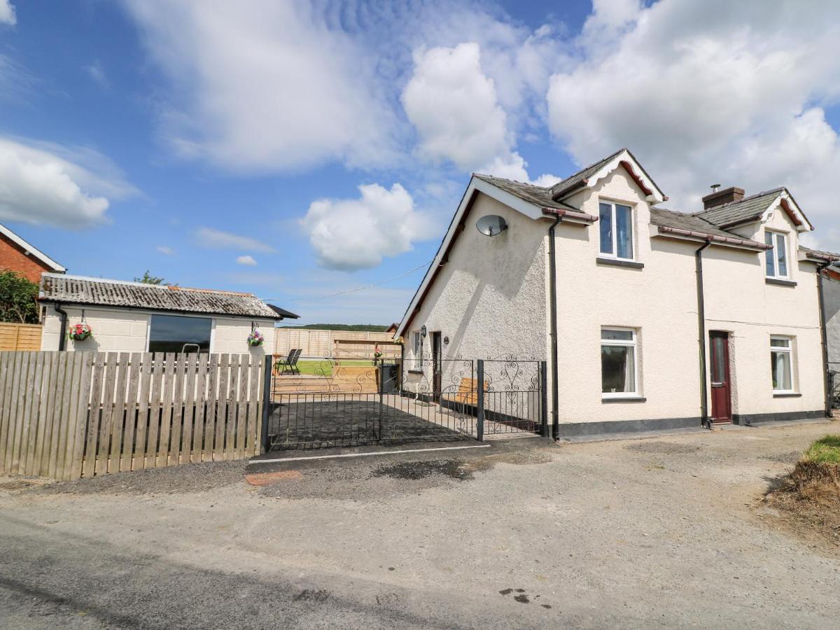 Green Cottage Rhayader Exterior photo